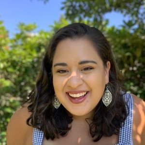 Meet your seller & buyer! 🎀💋